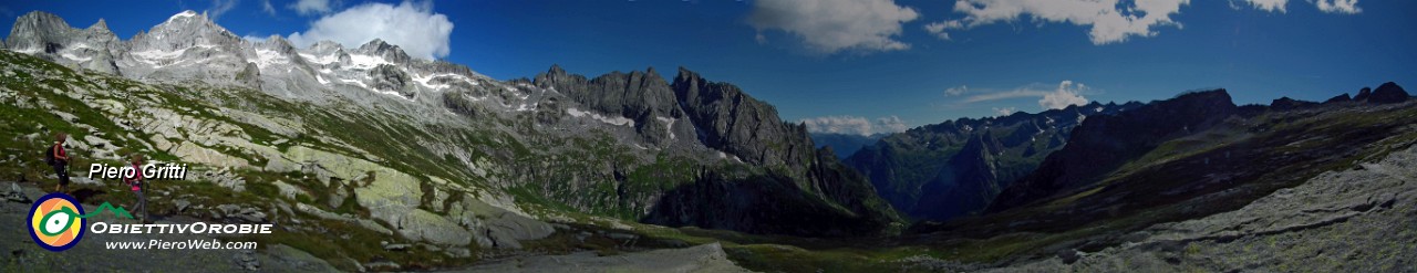 86 Spettacolare anfiteatro di granitiche cime.jpg